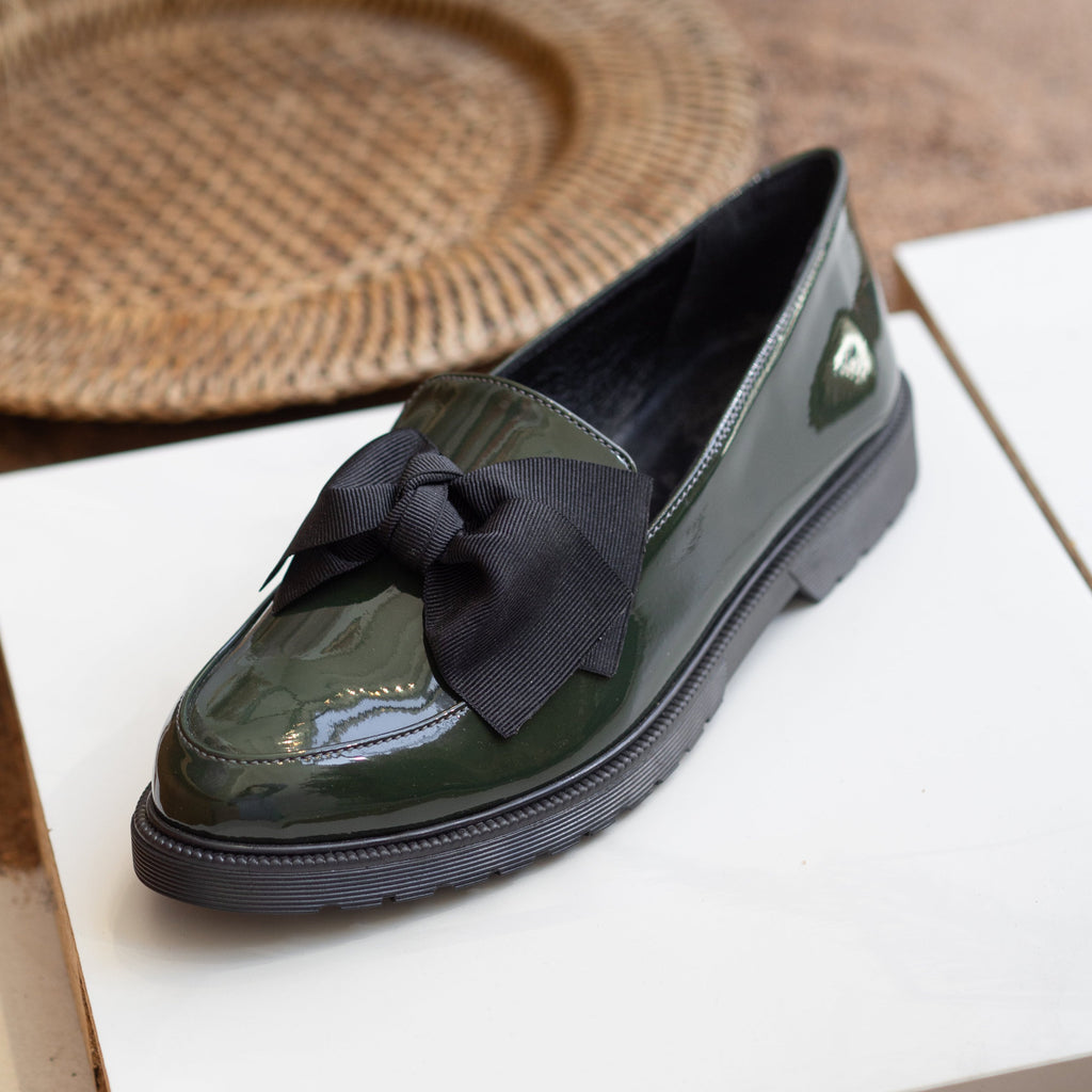 Ella bow loafer green