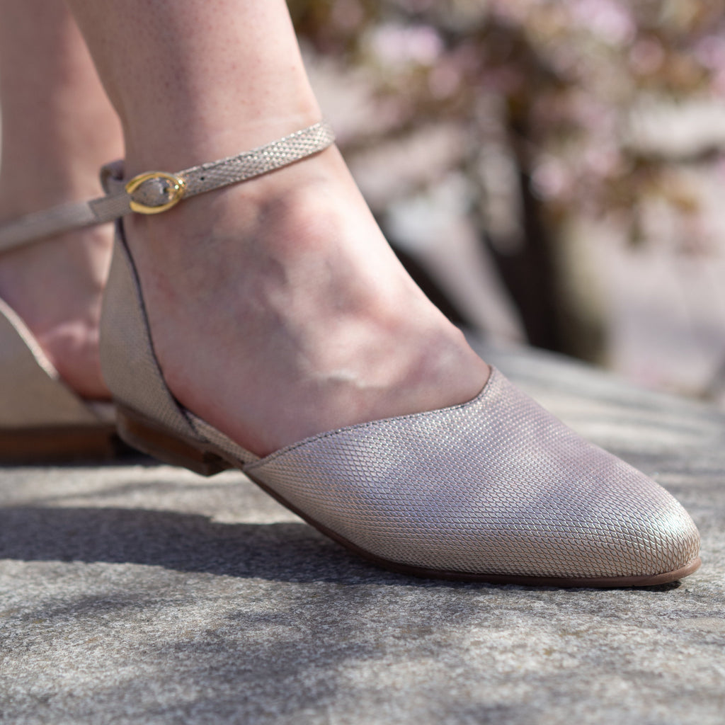 Elena sandaali vaalea kulta